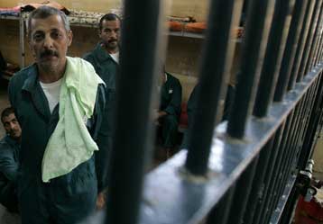 Νομοσχέδιο για χορήγηση αμνηστίας σε χιλιάδες κρατούμενους στο Ιράκ