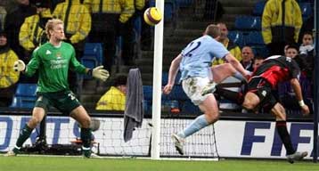 Η Μπλάκμπερν έχασε το απόλυτο της Σίτι, στην κορυφή η Μάντσεστερ