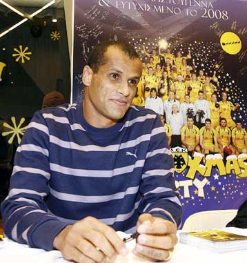 Το… καλύτερο πρωτάθλημα θέλει ο Ριβάλντο, πρόταση λέει ότι έχει δεχθεί ο Ν. Γκαρσία