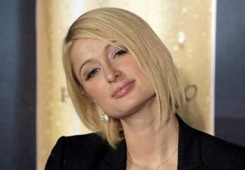 Ο παππούς Χίλτον αποκλήρωσε την Πάρις και όλη την οικογένεια