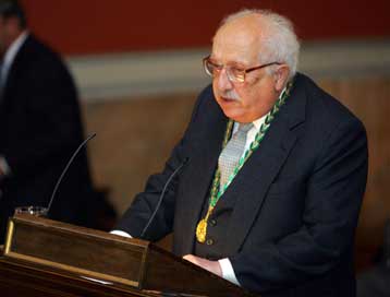 Απονεμήθηκαν τα βραβεία της Ακαδημίας Αθηνών