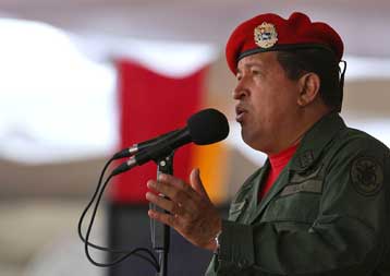 Υπό το βλέμμα του Τσάβες ξεκίνησε η επιχείρηση ανεύρεσης τριών ομήρων στην Κολομβία