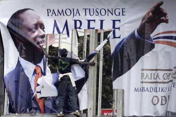 Διακηρύσσει νίκη η αντιπολίτευση στην Κένυα εν μέσω ταραχών