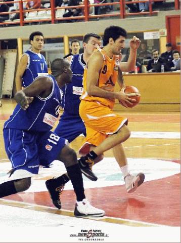 Η Ολύμπια «έπνιξε» το Αιγάλεω, 75-47 με κορυφαίο τον Τσιάρα