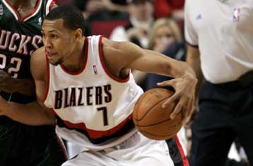 Η 13η ήταν και τυχερή για τους Μπλέιζερς, οι οποίοι νίκησαν τους Σίξερς με 97-72