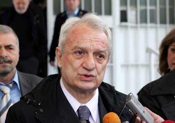 Διαφάνεια στο θέμα Ζαχόπουλου, υπόσχεται η κυβέρνηση – Για «Μαξίμου Gate» μιλά το ΠΑΣΟΚ