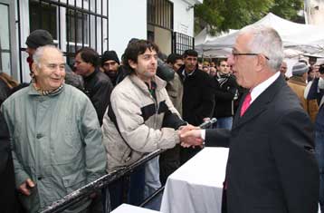 Τη δημιουργία ξενοδοχείου για άπορους εξήγγειλε ο δήμαρχος Αθηναίων
