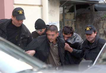 Στην ανακρίτρια οι οκτώ συλληφθέντες της τελευταίας επιχείρησης στα Ζωνιανά
