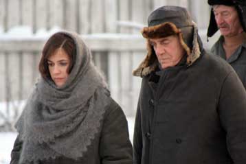 Στην Αθήνα οι Ιρ.Ζακόμπ, Γ.Νταφόε για τα γυρίσματα της ταινίας του Αγγελόπουλου