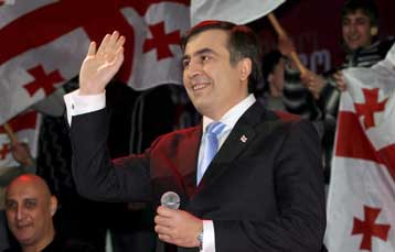 Νίκη του Σαακασβίλι στη Γεωργία, εν μέσω καταγγελιών για νοθεία στις εκλογές