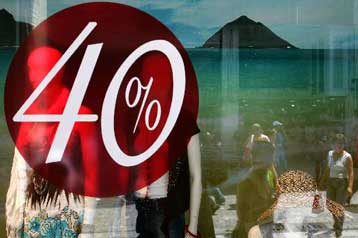 Προεκπτώσεις έως και 40% έκαναν ήδη την εμφάνισή τους στην αγορά