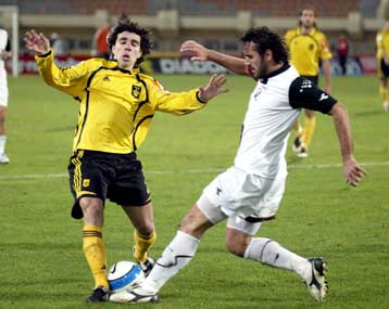 Ειρωνική ανακοίνωση του Αρη αλλά και παραδοχές για τη διαιτησία του αγώνα με τον ΟΦΗ