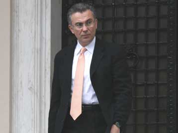 Κυβερνητική κάλυψη στον Γ.Ανδριανό για την υπόθεση του επίμαχου DVD