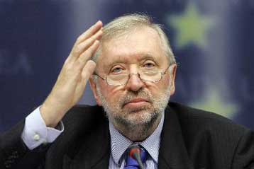 Πιο κοντά στην ΕΕ επιθυμεί να φέρει τη Σερβία η σλοβενική προεδρία