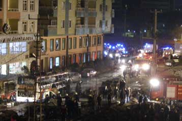 Σε ομάδα «αποστατών» επιρρίπτει το ΡΚΚ την ευθύνη για την επίθεση στο Ντιγιάρμπακιρ