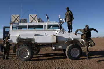 Πυρά από Σουδανούς στρατιώτες κατά οχήματος του ΟΗΕ στο Νταρφούρ
