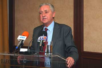 Ο ΣΥΝ πρέπει να αποτελέσει ένα πραγματικό κόμμα των μελών του, είπε ο Φ.Κουβέλης