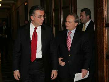 Προσπάθεια να κλείσει το θέμα Ζαχόπουλου-Ανδριανού από την κυβέρνηση