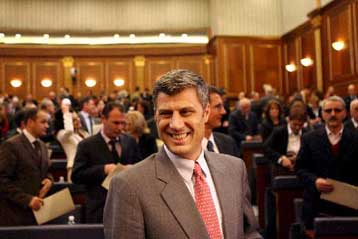 Από τις τάξεις του UCK στην πρωθυπουργία του Κοσόβου ο Χασίμ Θάτσι