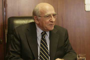 Με κοινή υπουργική απόφαση ρυθμίζεται το ωράριο για την τροφοδοσία των καταστημάτων