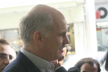 Βολές εκατέρωθεν στο ΠΑΣΟΚ για την εκπροσώπηση στο Συνέδριο