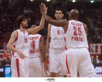 Ο Τεόντοσιτς οδήγησε τον Ολυμπιακό στο 71-67 επί της ΤΣΣΚΑ Μόσχας