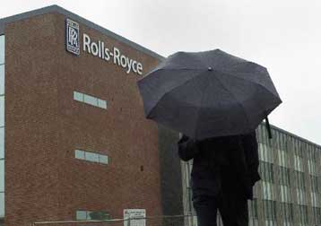 Σε 2.500 απολύσεις ανακοίνωσε ότι προχωρά η Rolls-Royce