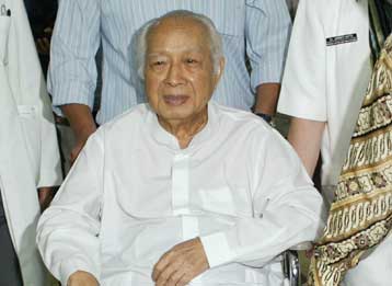 Περαιτέρω επιδείνωση της υγείας του πρώην προέδρου της Ινδονησίας, Σουχάρτο