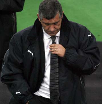 Μεταγραφές ουσίας και όχι για τον Τύπο, ζήτησε ο Σάντος