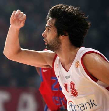 Διαμαντίδης και Τεόντοσιτς σε φόντο νικητή