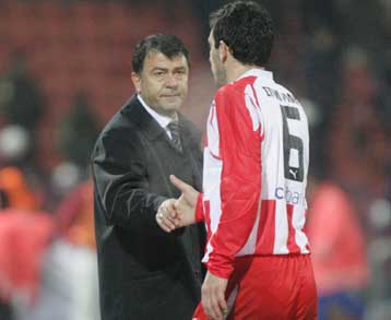 Χωρίς Στολτίδη αλλά με Ζούλιο Σέζαρ ο Ολυμπιακός στο ντέρμπι