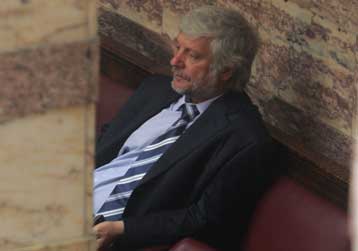 Π.Τατούλης εναντίον Πετραλιά και Βουλγαράκη για τις υπερεξουσίες Ζαχόπουλου