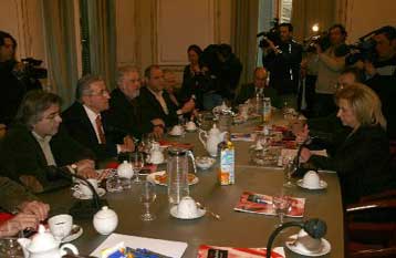 Σε νέες απεργίες προσανατολίζονται τα συνδικάτα για το Ασφαλιστικό