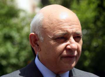 Πρόσληψη 2.500 υπαλλήλων για τις νομαρχίες ζητά ο πρόεδρος της ΕΝΑΕ