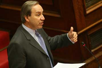 Στη Βουλή το νομοσχέδιο για την εξομοίωση του φόρου στο πετρέλαιο