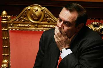 Παραιτήθηκε ο Ιταλός υπουργός Δικαιοσύνης λόγω εμπλοκής της συζύγου του σε σκάνδαλο