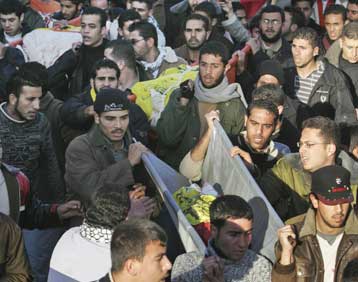 Επικοινωνία Αμπάς με ηγέτη της Χαμάς, μετά την αιματηρή επιχείρηση στη Γάζα