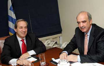Για ναυπηγεία και εξοπλιστικά συζήτησαν οι Γ.Αλογοσκούφης και Β.Μεϊμαράκης