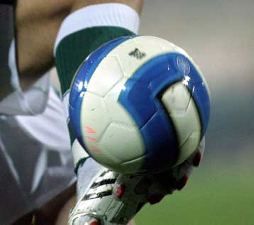 Μόνο για διαιτησία μίλησαν στη Σούπερ Λίγκα