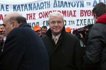 Σε 24ώρη απεργία η ΓΕΝΟΠ, ο ανταγωνισμός επιβάλλει συνεργασίες «απολογείται» η διοίκηση