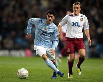 Κάταγμα στον ώμο υπέστη ο Καστίγιο, έξι εβδομάδες εκτός