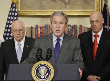 Φοροελαφρύνσεις και άλλα μέτρα για την τόνωση της οικονομίας εισηγείται ο Τζ.Ο.Μπους