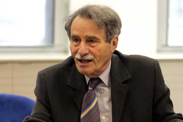 Αλλάζει ο «νόμος Πεπονή» για τις προσλήψεις προσωπικού στο Δημόσιο