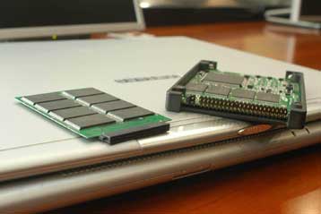 Νέος πονοκέφαλος για τη βρετανική κυβέρνηση με υπόθεση απώλειας προσωπικών δεδομένων