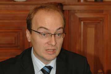 «Συναισθηματικό» και «ψυχολογικό» το θέμα της ονομασίας σύμφωνα με τα Σκόπια