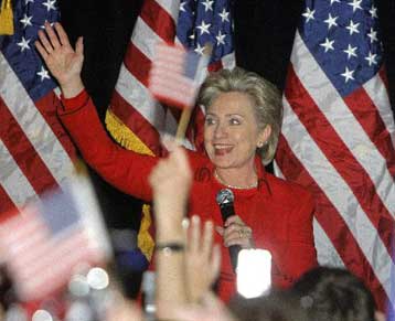 Μοιρασμένη νίκη στη Νεβάδα για Χίλαρι και Ομπάμα, ο ΜακΚέιν κέρδισε την Ν.Καρολίνα