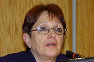 Υπέρ συσπείρωσης και συμμαχίας των λαϊκών ριζοσπαστικών δυνάμεων η Αλ.Παπαρήγα