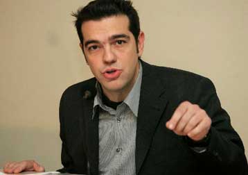 Ανοικτός στη συνεργασία με ΠΑΣΟΚ και ΚΚΕ δηλώνει ο Αλ.Τσίπρας