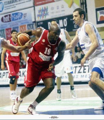 Κινδύνεψε αλλά έφυγε νικητής ο Ολυμπιακός από το Ρέθυμνο