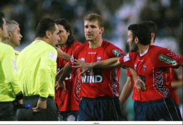 Δύσκολη η συνέχεια, λέει ο Βασίλιεφ-Παράπονα για τη διαιτησία από Λίνεν